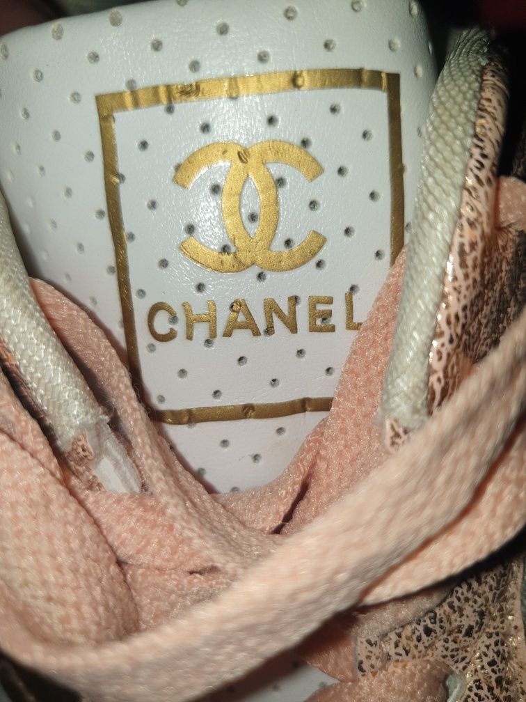Vand adidas piele Chanel 37 alb cu roz sidefat