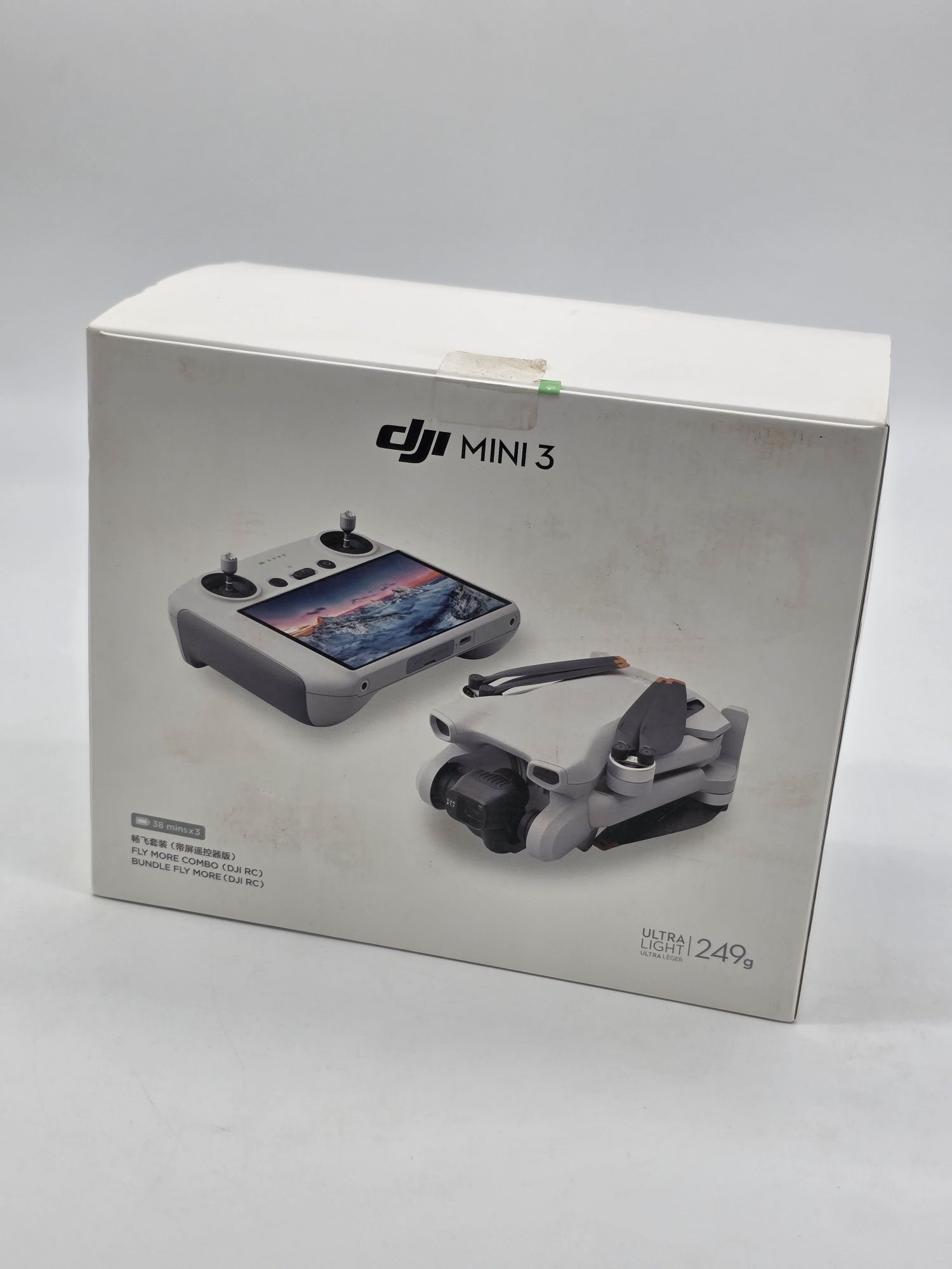 Drona DJI Mini 3 Fly More Combo + Smart Controller