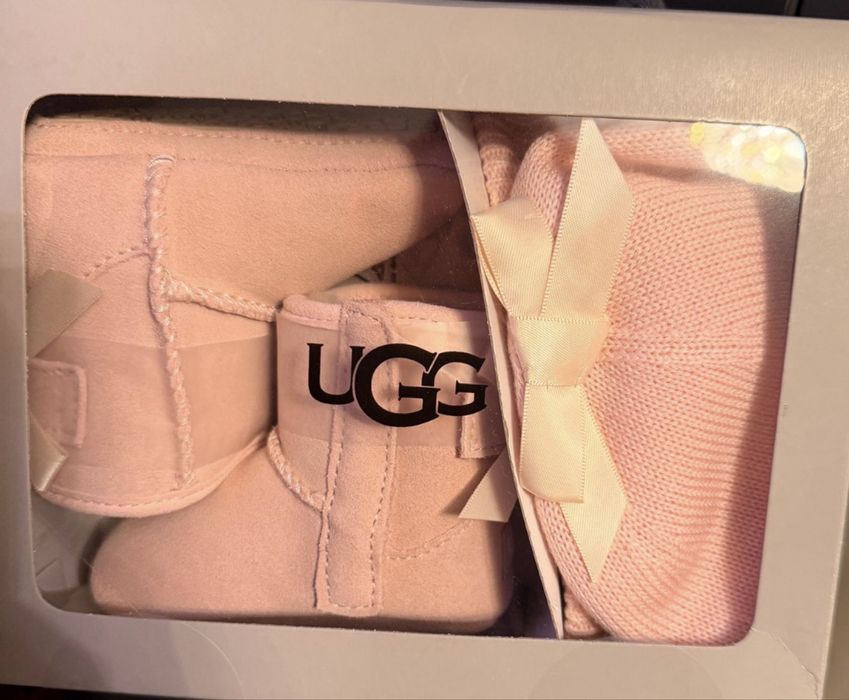 Set UGG 0-6 luni
