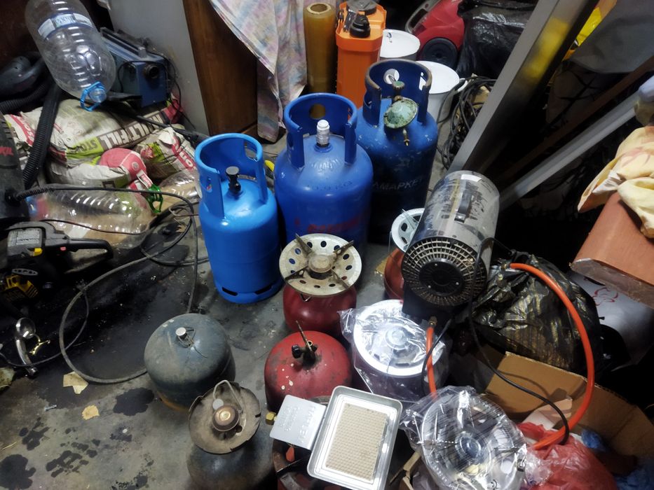 Газови бутилки топливо, туристически котлони, пити,калорифер