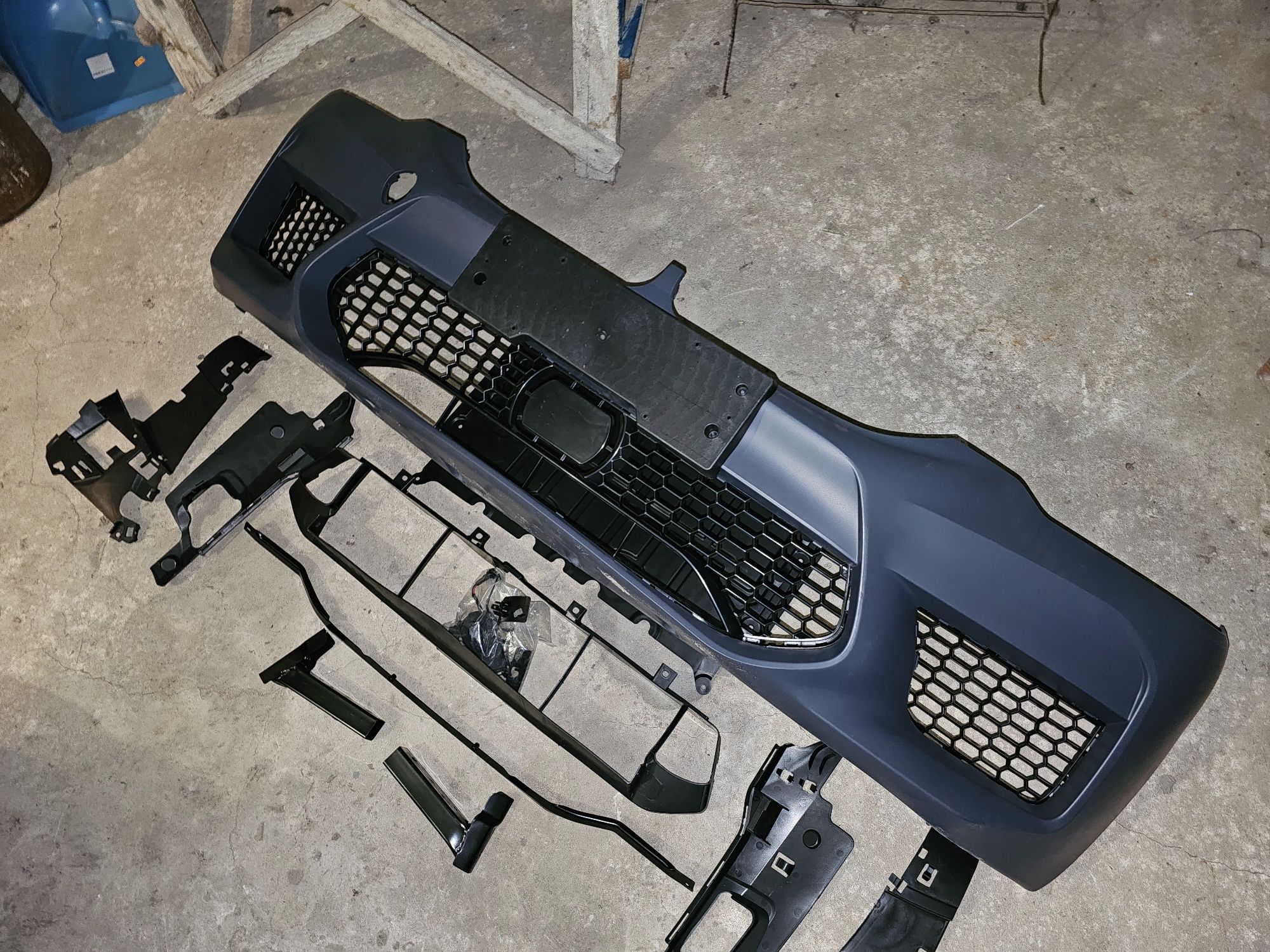 G30 M5 предна броня BMW