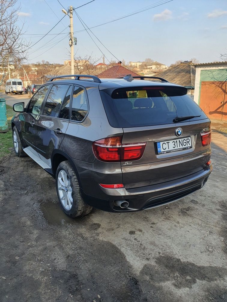 Vând bmw x5 xdrive