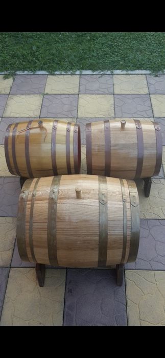 Putina covata galeata furca butoi din lemn