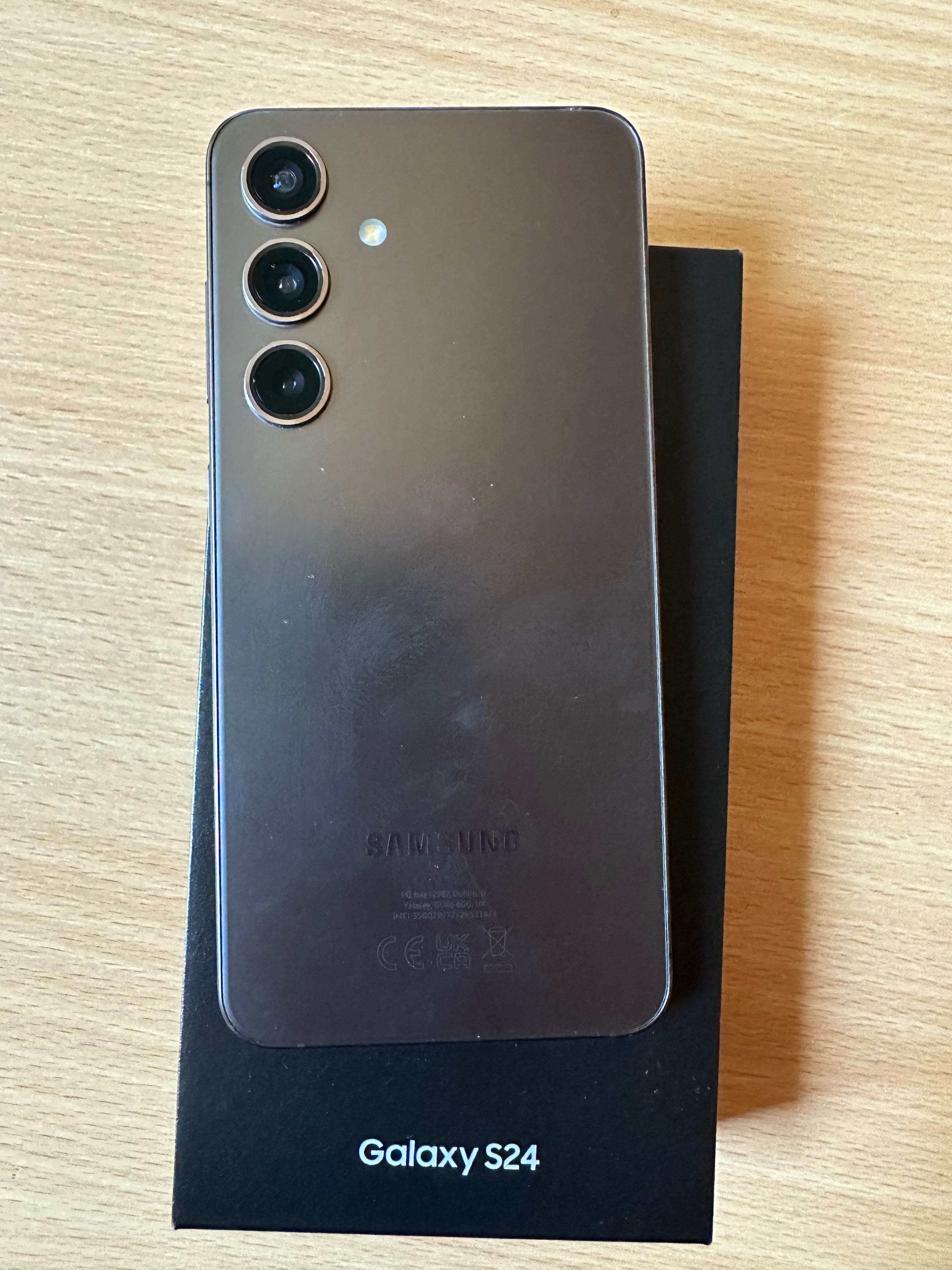 Samsung S 24 * като нов *