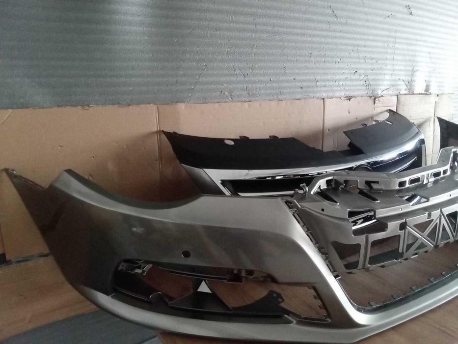 Pachet Bara&Grila Radiator Fata VW Passat CC 08-12 (LC8Y (Auriu))