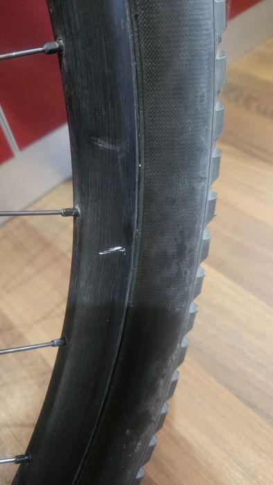 Vând roti roval traverse 29 specialized