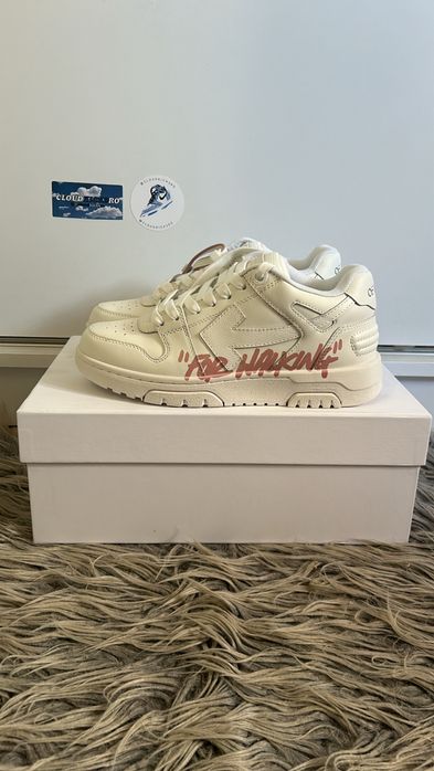 Off-White Out Of Office 'For Walking' 37