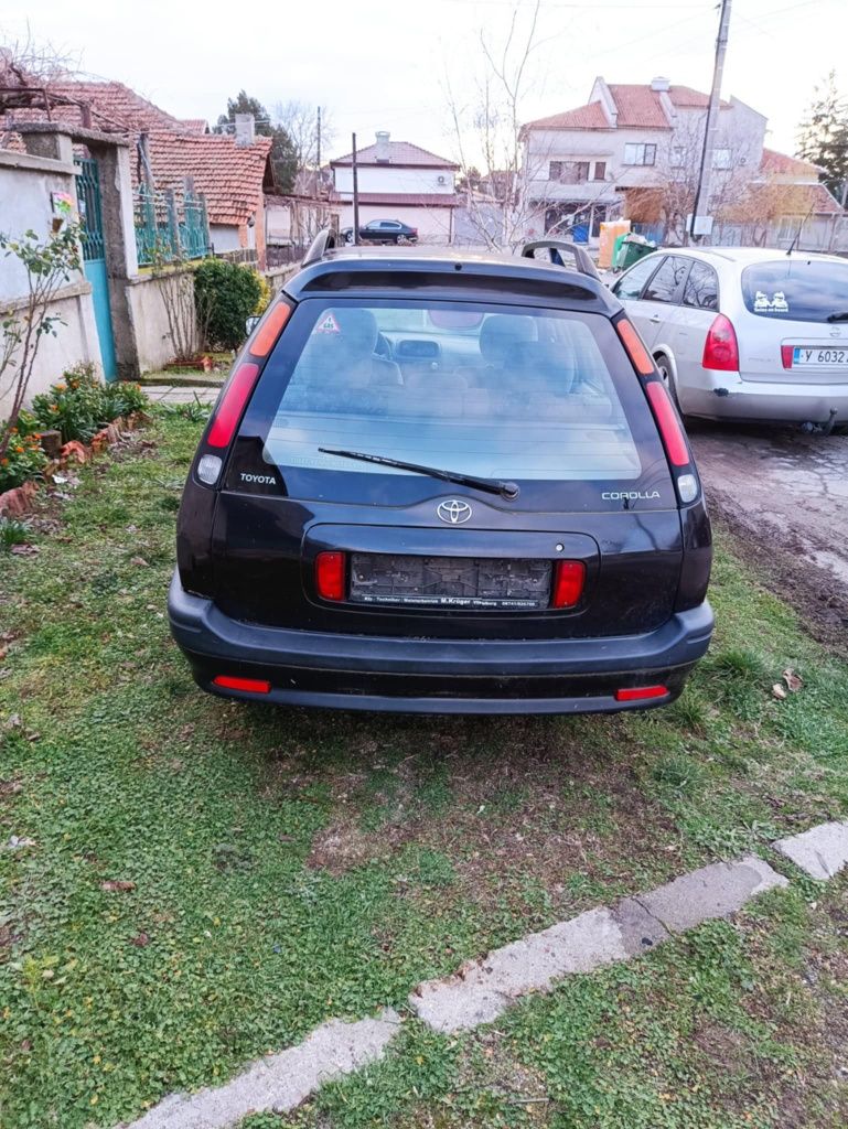 Toyota Corolla на части
