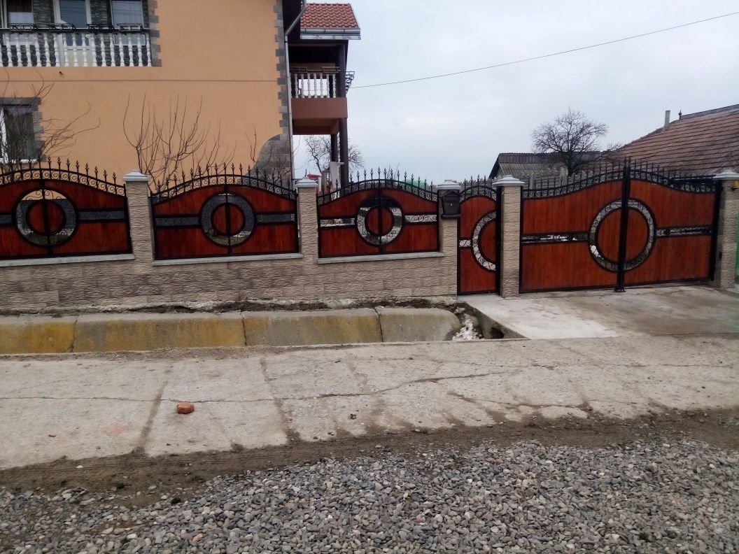 Porți garduri balustrade fier forjat