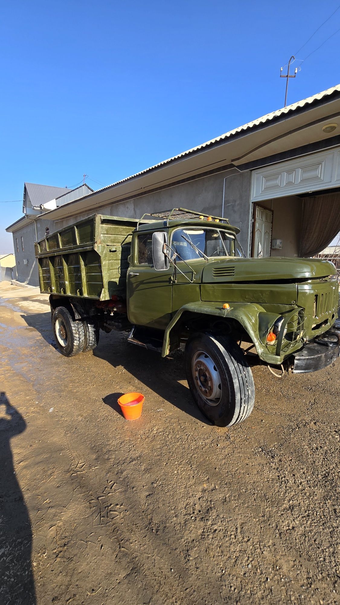 Zil 131 samasval sotiladi