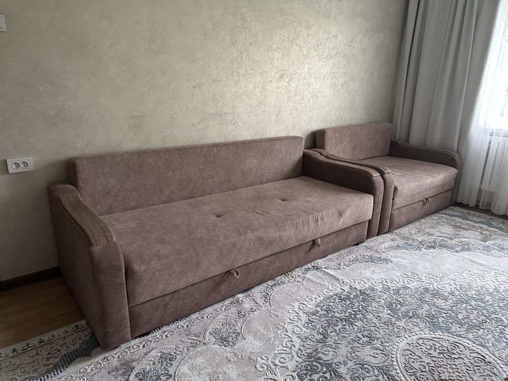 Продаю Диван, раскладные, 3 м