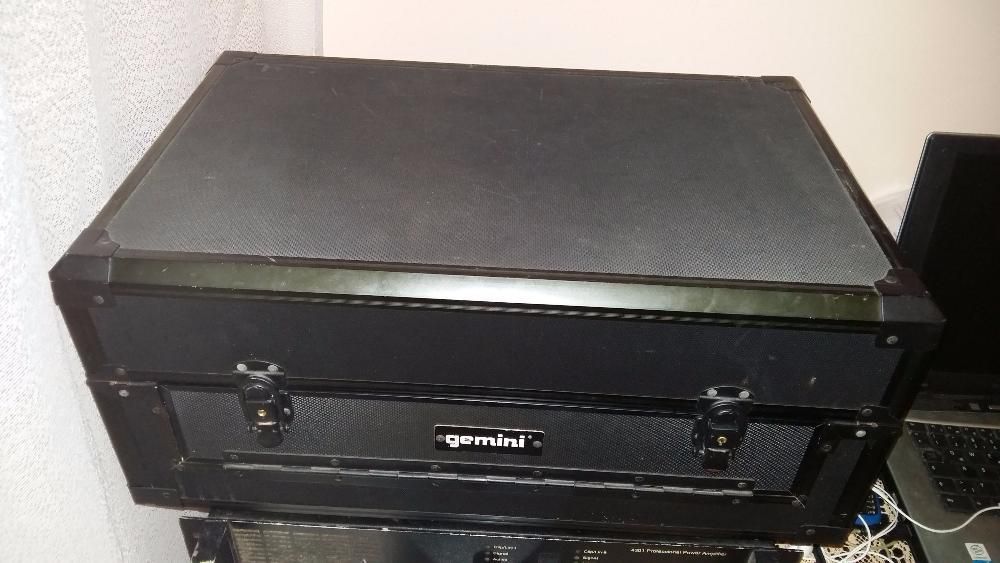 Vand 2 boxe Reflex 300 W