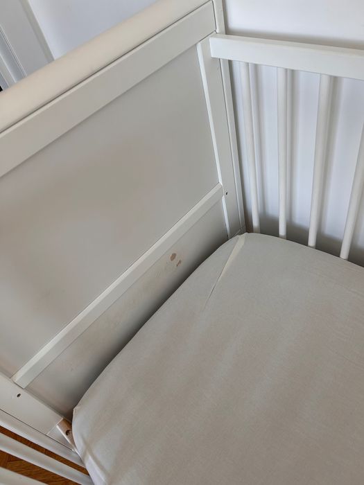 Pătuț cu saltea inclusă