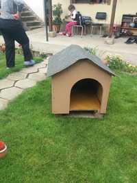 къща за куче колиба