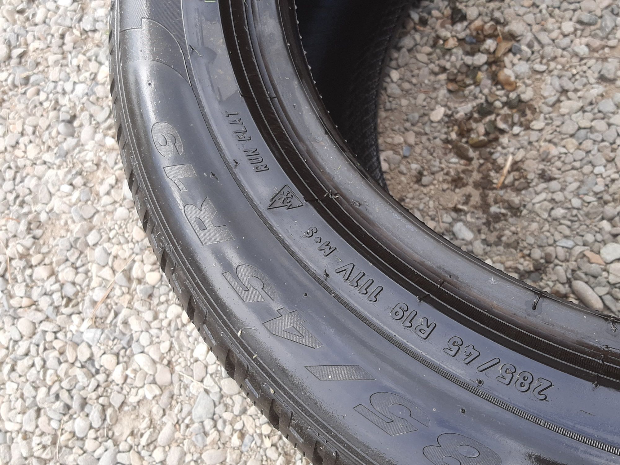 Pirelli Scorpion 285/45/R19 Runflat