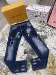 Blugi DSQUARED dama   Poze reale 100% calitate superioara ! Marimea 26