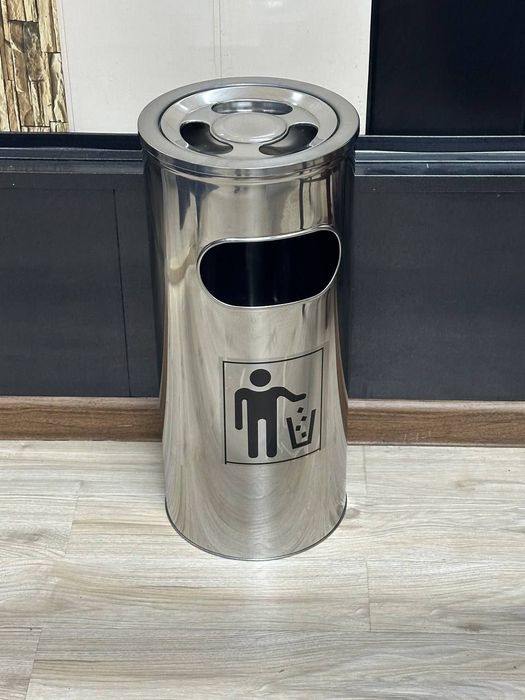 Урна с пепельницей