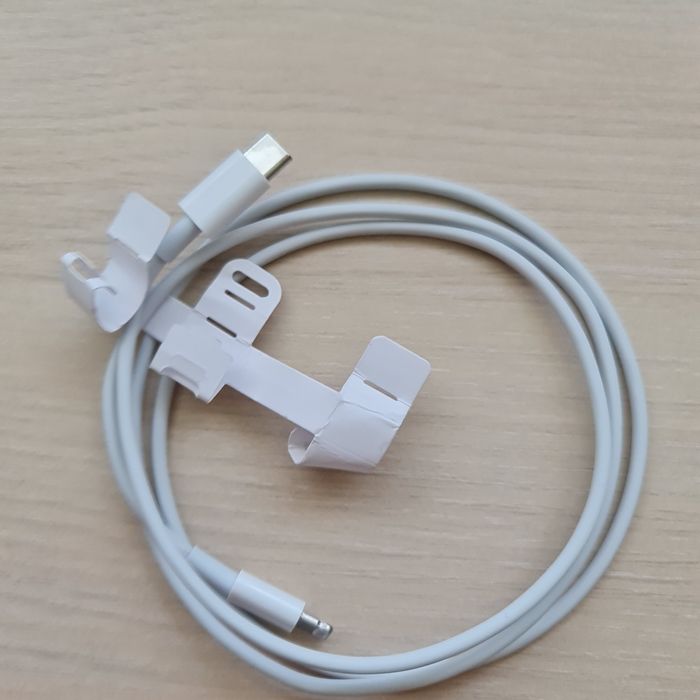 Cabluri usb micro usb, ethernet rj45, hdmi, display port, lightning