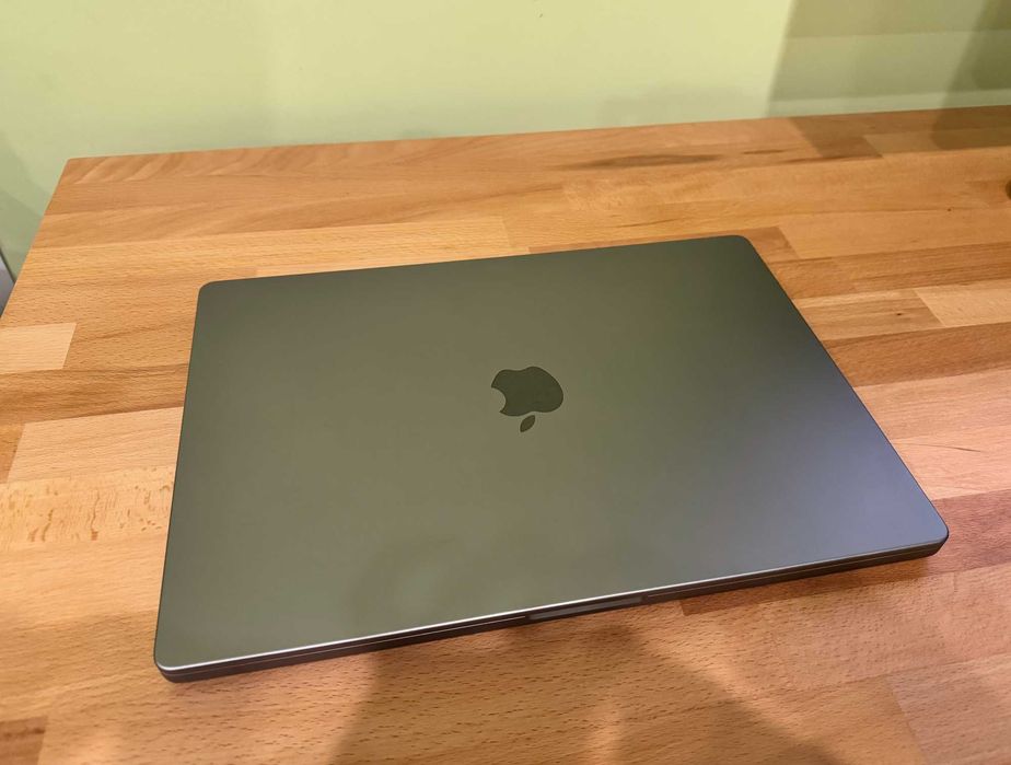 Macbook Pro 16” M1 Max 64Gb RAM 1TB SSD