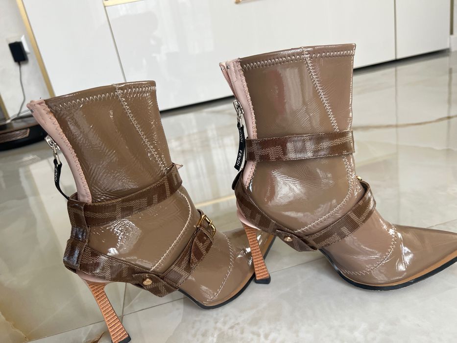 боти Fendi с ток