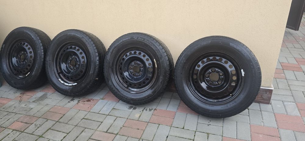 Set jante tabla cu anvelope 215 65 R16 ptr Duster / Qashqai/ Asx