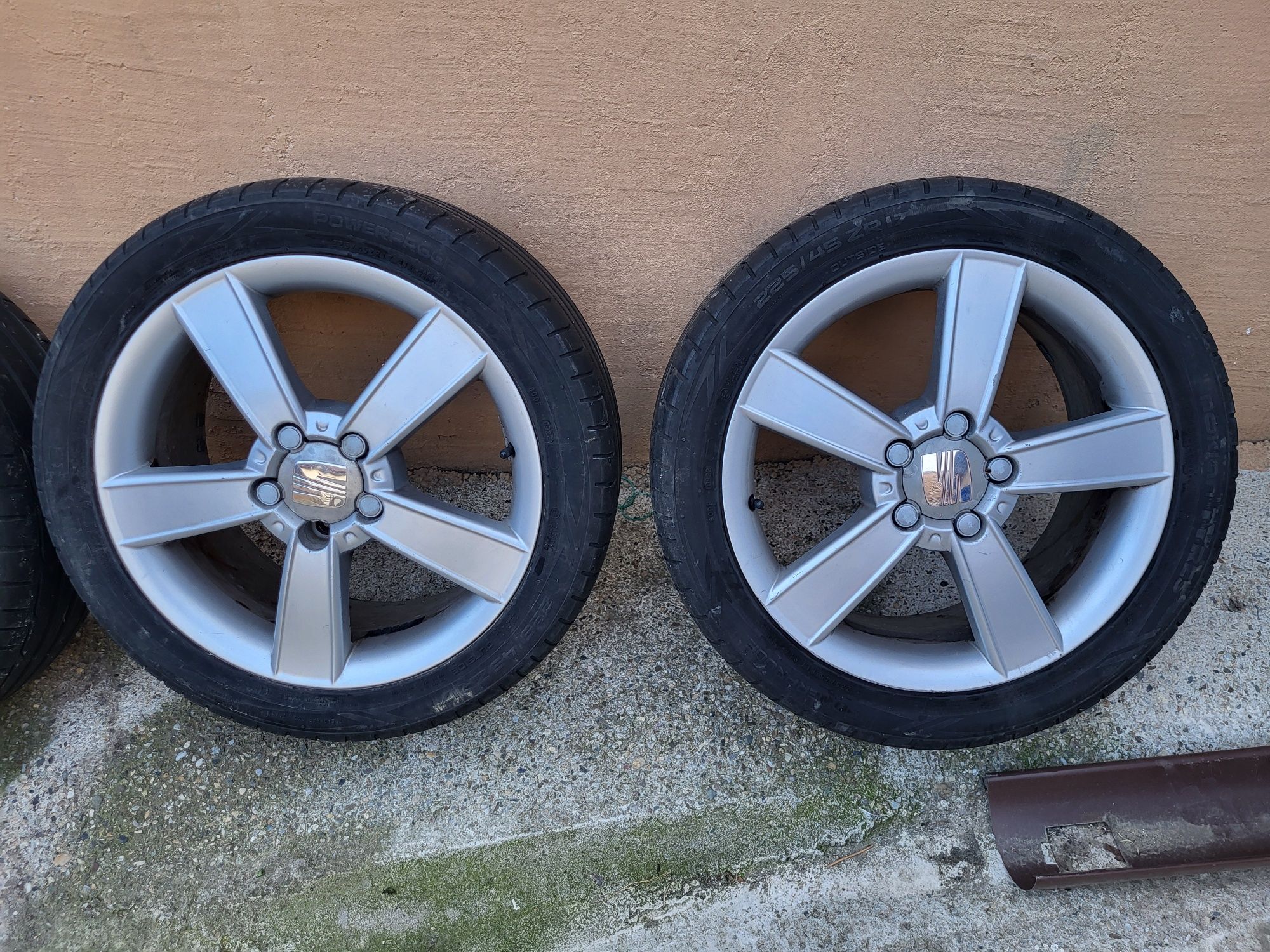 Jante seat 225 45 R17 (vw,Audi,Skoda)