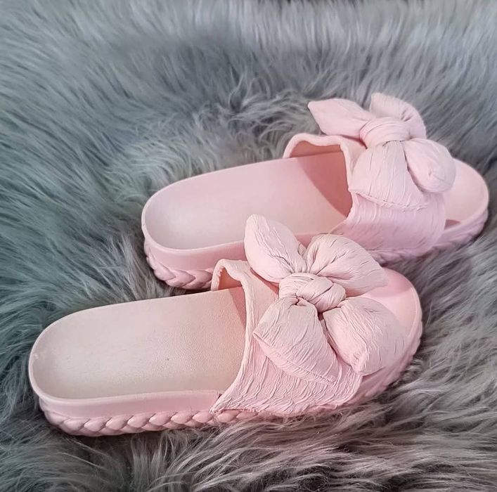 НОВО. Дамски чехли от еко кожа с панделка;бяло,розово,черно и сребърно