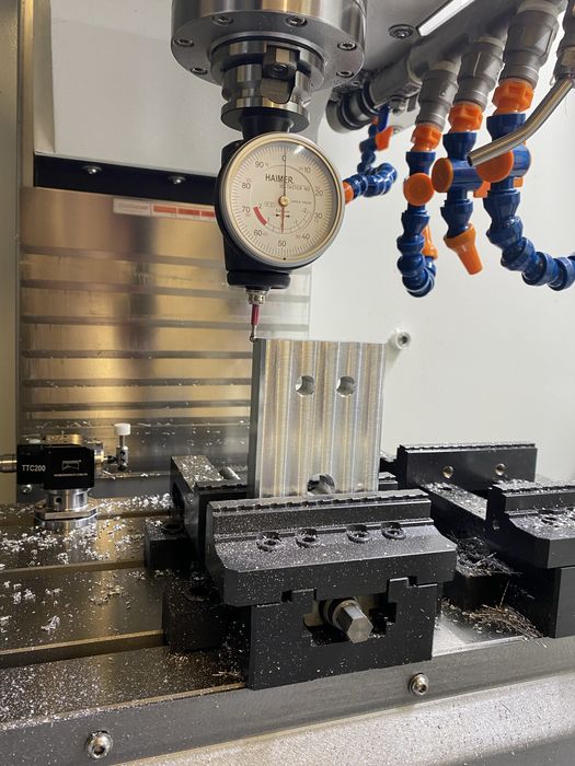 CNC изработка на алуминиеви детайли