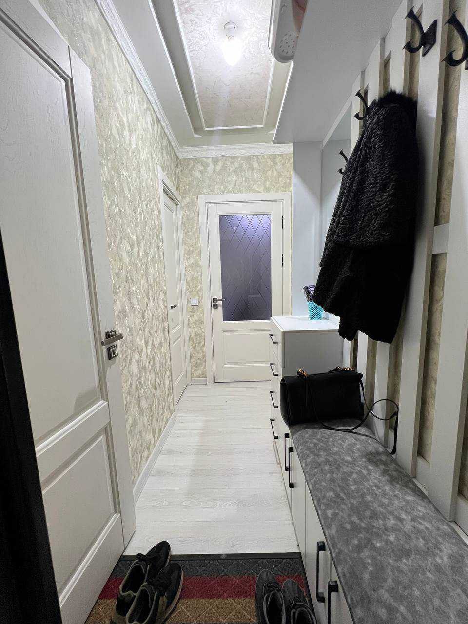 Метро Хамза,Новза 2/1/4. 2-6. Срочно продается квартира