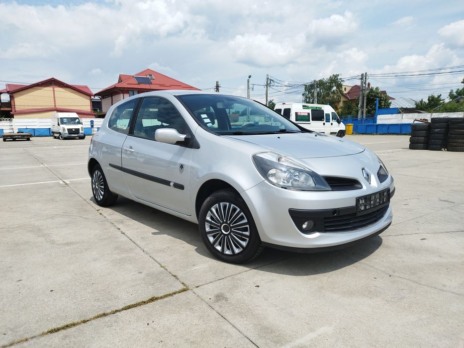 Renault Clio 1.6 16v recent adus
