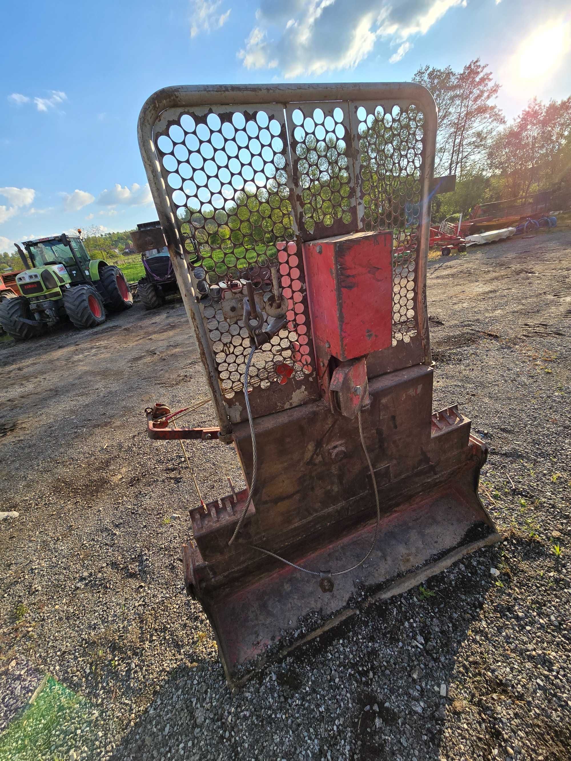 Troliu forestier in tiranti la tractor norse 5.5 T 60m cablu reductor