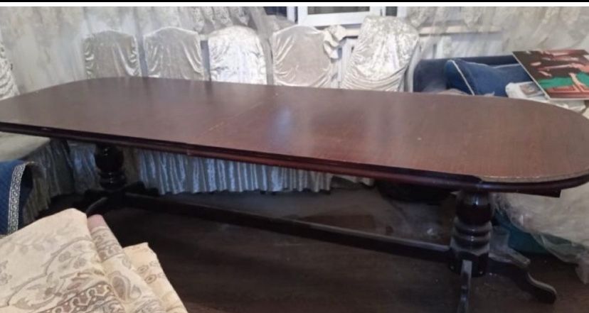 Стол для гостиный .  Қонақ бөлмеге стол
