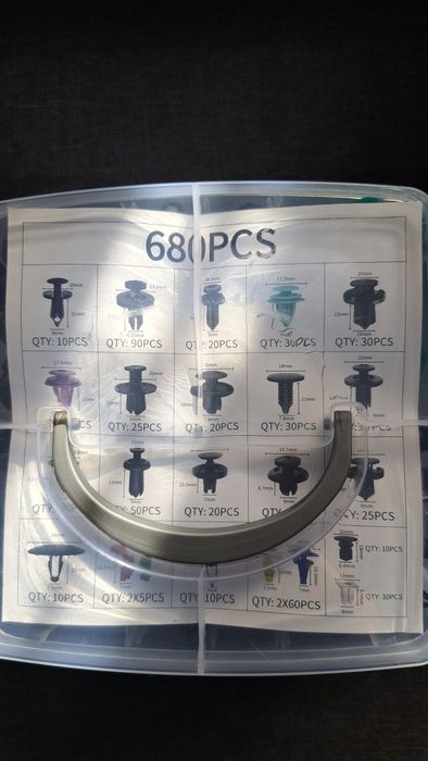 Клипсы для автомобиля набор