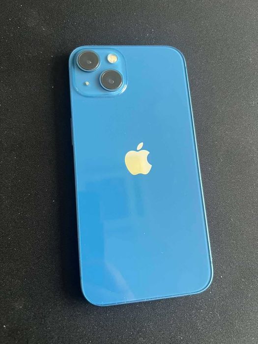 Iphone 13 128GB син като нов+кейсове и протектори