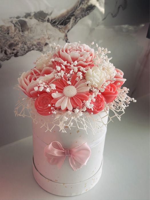 Букет от соеви свещи