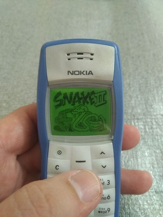 Продам Nokia 1100