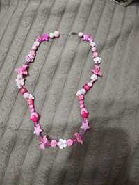 Ожерелье из розовых бусин:)