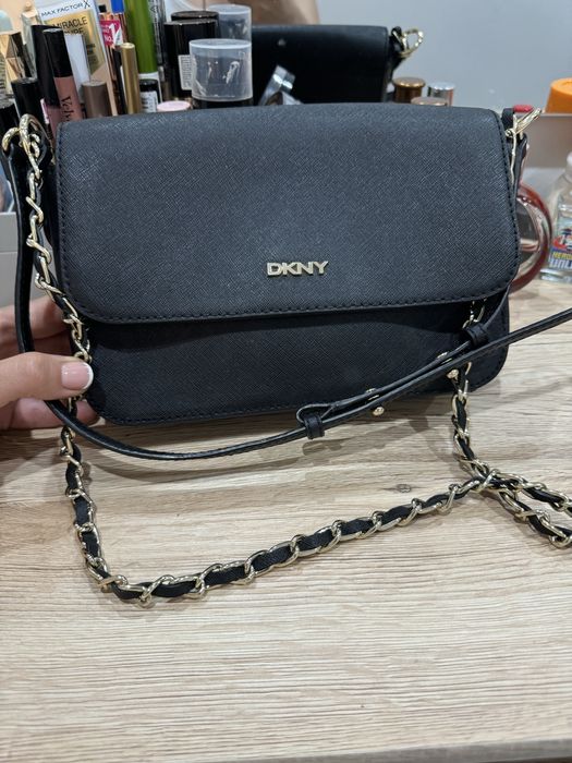 Нова чанта Dkny естествена кожа