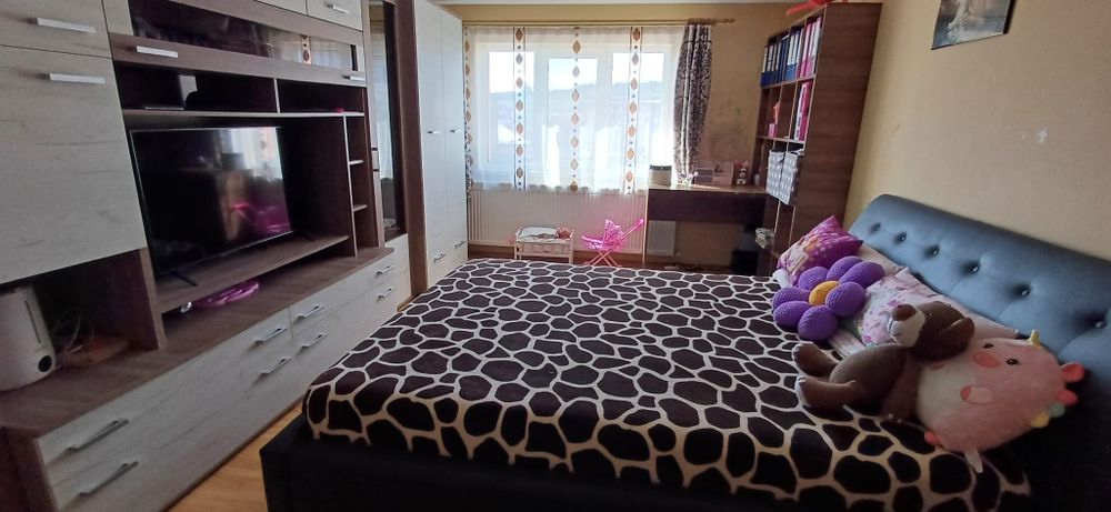 Vand apartament la cheie