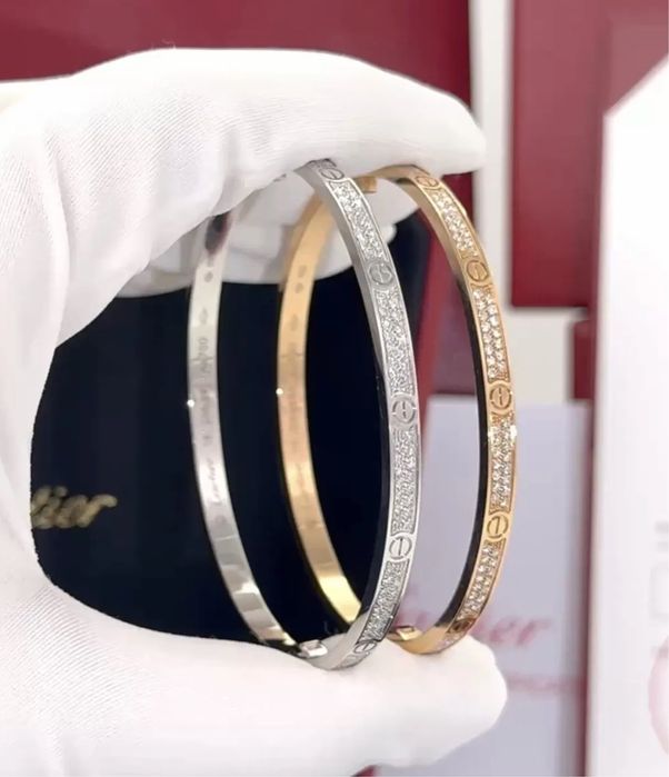 Дамска гривна Cartier Love Small Paved