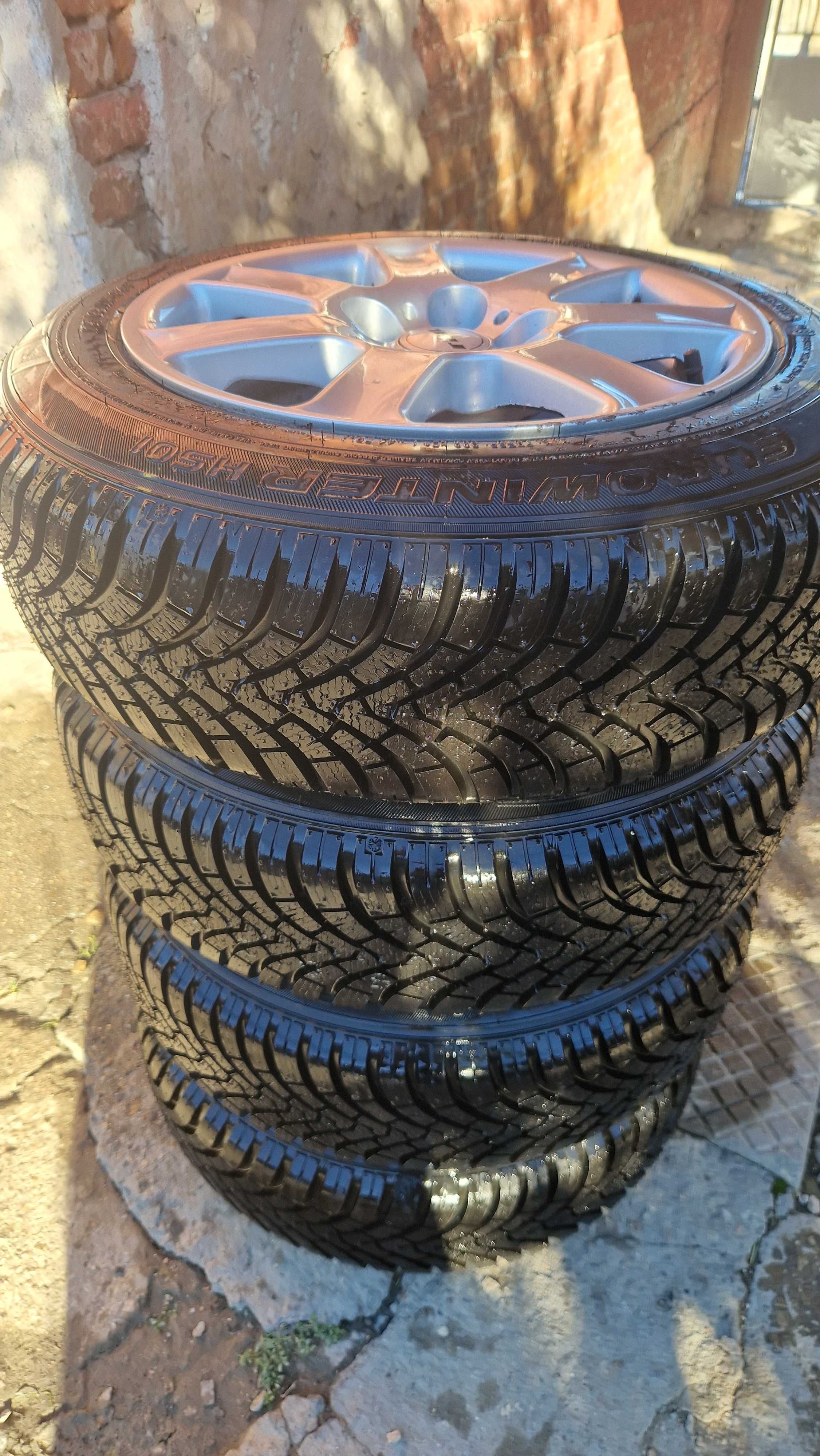 Джанти  със чисто нови зимни гуми 175/65/15  5,5J×15