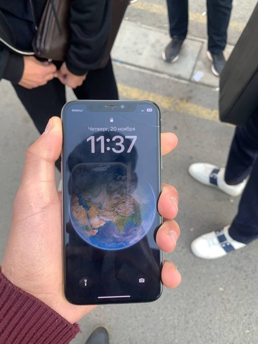 Iphone x srocna sotiladi 256 tali