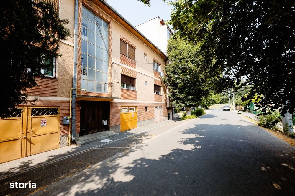 Apartament 3 camere etaj 1, bloc in asociatie - Malul Muresului