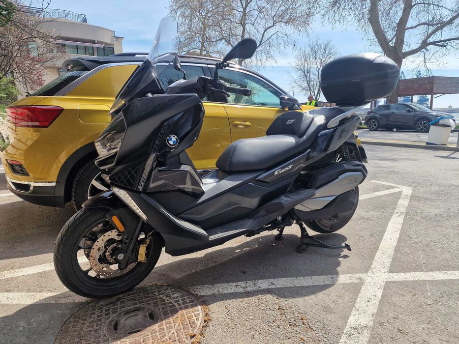 BMW GT400 triple black