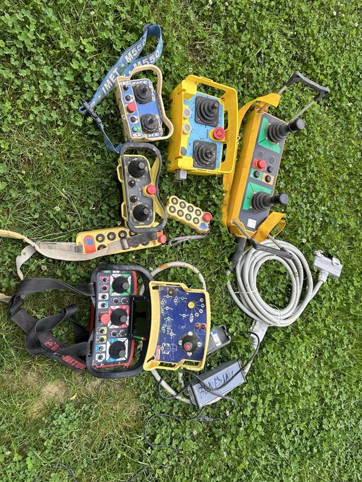 Radio telecomenzi pentru macara manitou etc