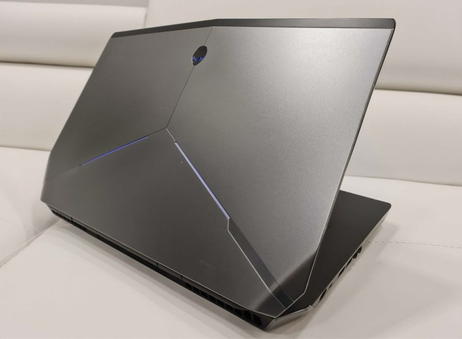 Laptop gaming Alienware, intel core i7, video 6GB dedicat, 17,3 inch