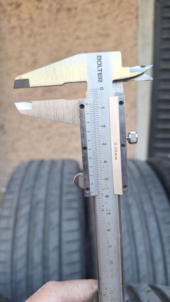Летни гуми Nexen 235/40/19 2бр.