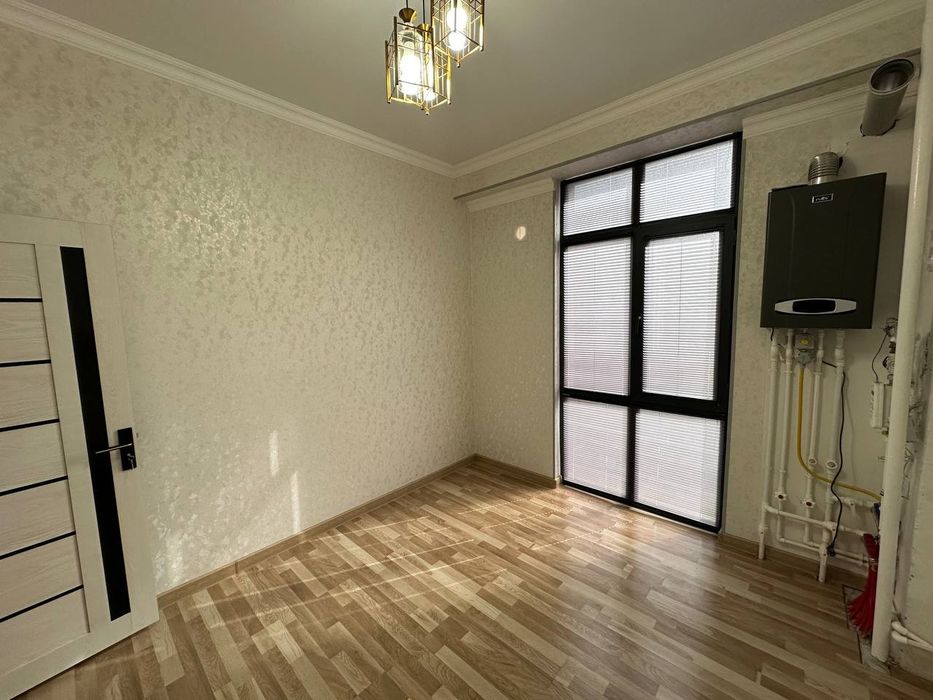 Lattiko tomonda 2 xona qilingan tayyor uy sotiladi