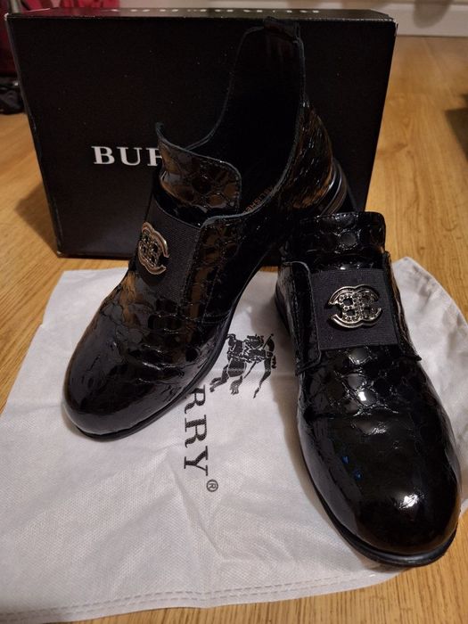 BURBERRY-Оригинални Дамски Обувки.