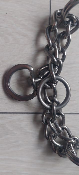 Zgardă metal cu țepi ajustabilă și reversibilă